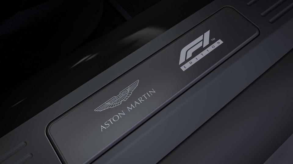 想把新的 F1 安全車帶回家？Aston Martin 發表「Vantage F1 Edition」