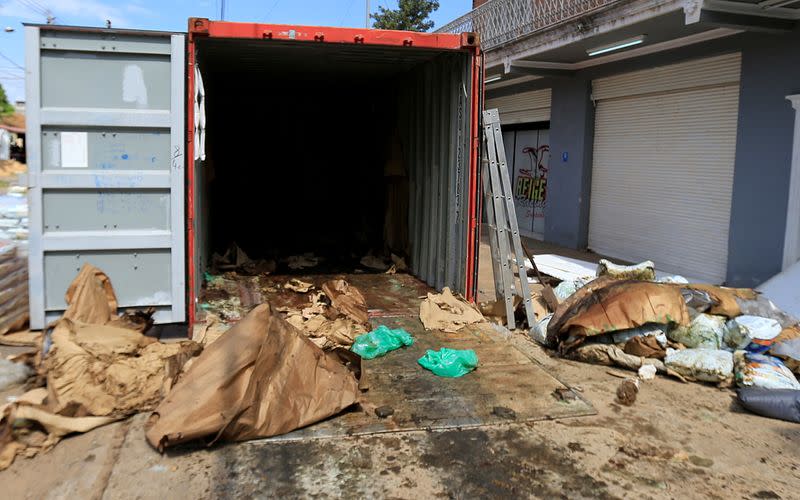 Encuentran cadáveres en envío de fertilizantes de Serbia a Asunción