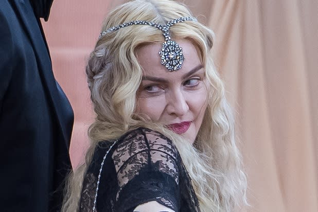 618px x 412px - Madonna Promises Oral Sex for Hillary Votes (Video)