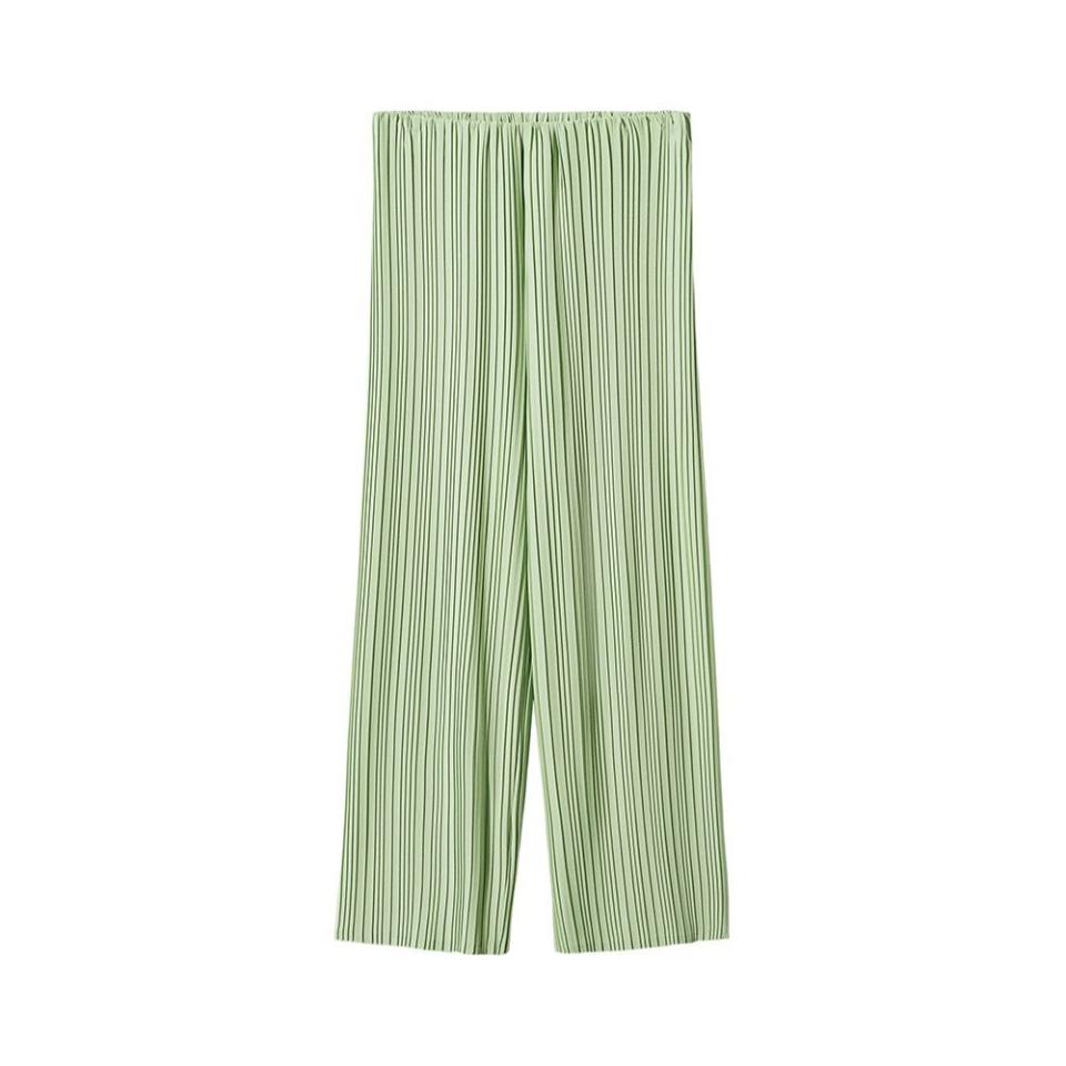 <p><a href="https://go.redirectingat.com?id=74968X1596630&url=https%3A%2F%2Fshop.mango.com%2Fus%2Fwomen%2Fpants-straight%2Fpleated-wideleg-pants_47082516.html&sref=https%3A%2F%2F" rel="nofollow noopener" target="_blank" data-ylk="slk:Shop Now;elm:context_link;itc:0;sec:content-canvas" class="link ">Shop Now</a></p><p>Pleated Wide-Leg Pants</p><p>$59.99</p><p>mango.com</p>