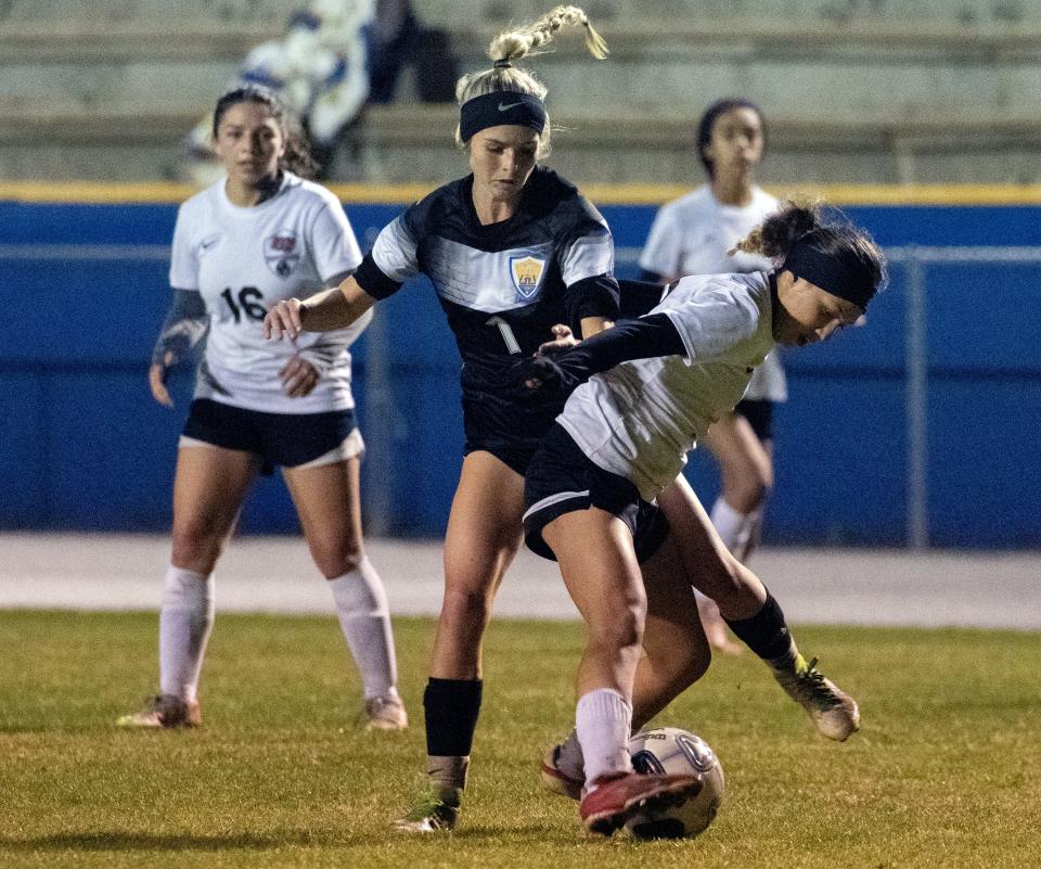 Auburndale junior Peyton Battilla (1) had a big week for the Bloodhounds' girls soccer team.