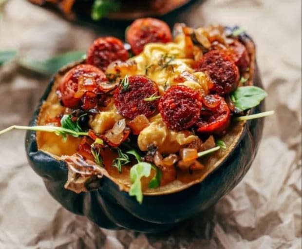 <p><a href="https://parade.com/1116350/kelli-acciardo/egg-sage-sausage-stuffed-acorn-squash/" rel="nofollow noopener" target="_blank" data-ylk="slk:Gluten Free Eats;elm:context_link;itc:0;sec:content-canvas" class="link ">Gluten Free Eats</a></p>