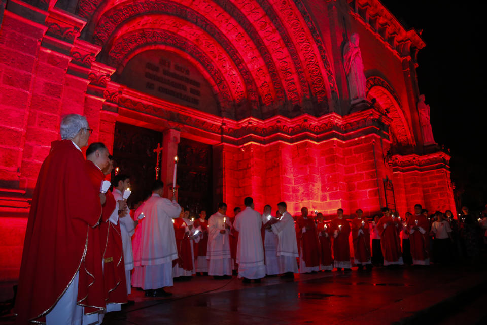 The&nbsp;Manila Cathedral in the Philippines lights up for #RedWednesday on Nov. 22.