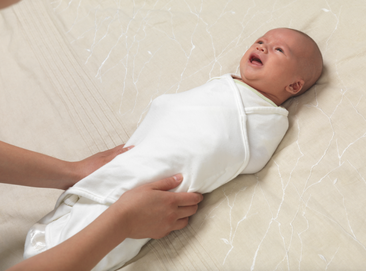The do&#39;s and don&#39;ts of swaddling [Photo: Rex]