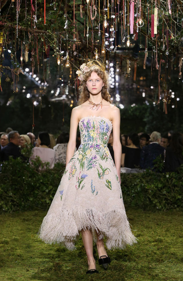 26 Jaw-Dropping Dresses from Paris Haute Couture