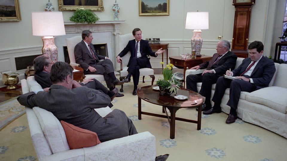 President Ronald Reagan in a meeting with McConnell in the Oval Office in March 1987. - Ronald Reagan Presidential Library