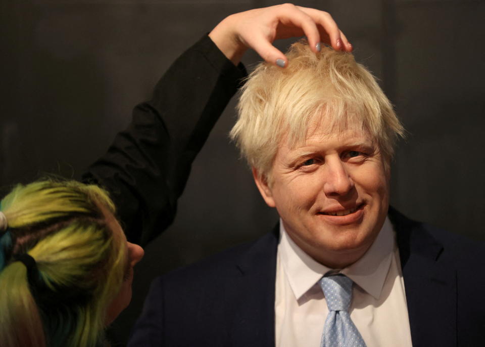 Fast lebensecht: Sogar das Wuschelhaar sitzt bei der Boris Johnson Wachsfigur bei Madame Tussauds in Blackpool. 