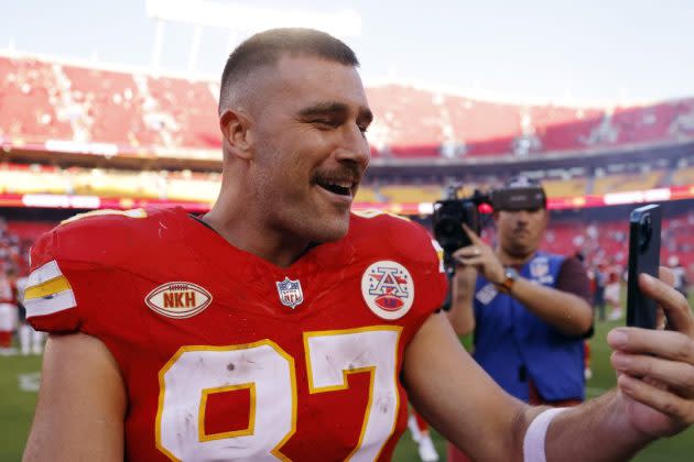 NFL Week Five Stats: Travis Kelce makes history with four-TD