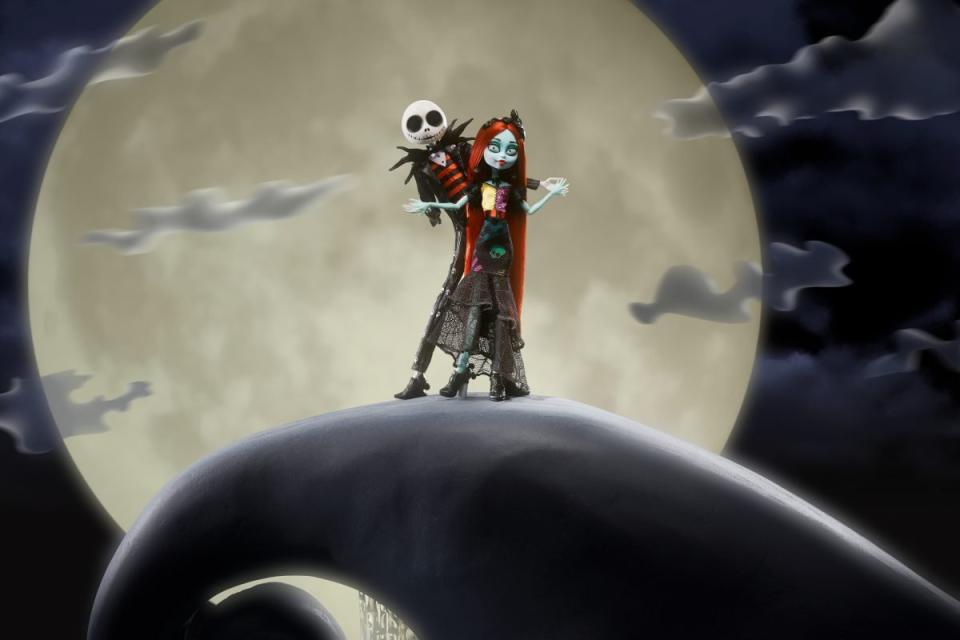 Monster High Skullector Series adds Nightmare Before Christmas Pumpkin Jack Skellington and Sally Dancing