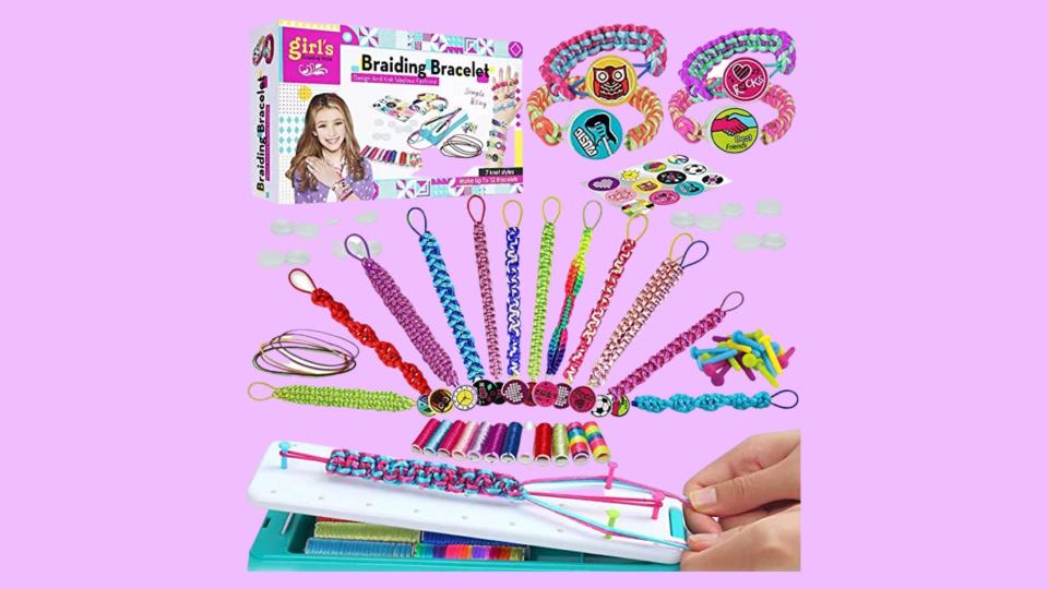 Best gifts for tweens: friendship bracelet kit