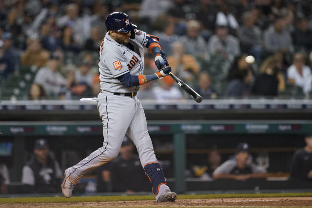 Spencer Torkelson homers with 3 hits to lead Tigers over Astros 6-3 - NBC  Sports