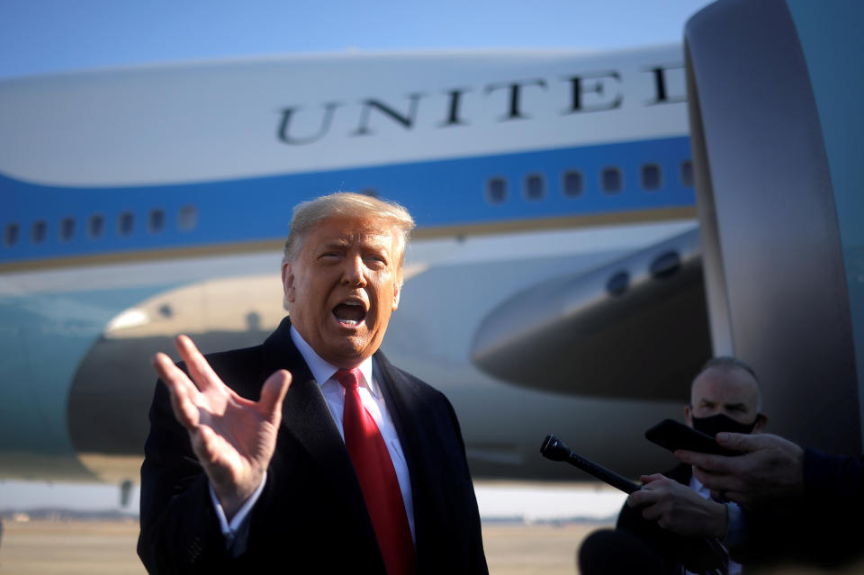 Image: U.S. President Trump departs Washington on travel to Texas at Joint Base Andrews in Maryland (Carlos Barria / Reuters file)