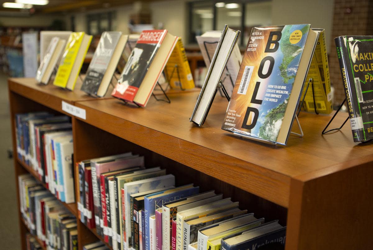 Books at Vandegrift High School's library on March 2, 2022.