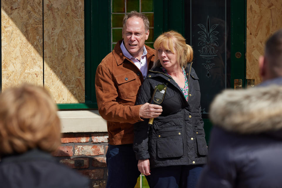 FROM ITV

STRICT EMBARGO - No Use Before 0001hrs Friday 13th. October 2023

Coronation Street - Ep 1108384

Friday 13th October 2023

Sarah and Jenny find themselves in danger as Stephen resorts to more violence in his desperate bid to escape justice.

Picture contact - David.crook@itv.com

This photograph is (C) ITV and can only be reproduced for editorial purposes directly in connection with the programme or event mentioned above, or ITV plc. This photograph must not be manipulated [excluding basic cropping] in a manner which alters the visual appearance of the person photographed deemed detrimental or inappropriate by ITV plc Picture Desk. This photograph must not be syndicated to any other company, publication or website, or permanently archived, without the express written permission of ITV Picture Desk. Full Terms and conditions are available on the website www.itv.com/presscentre/itvpictures/terms
