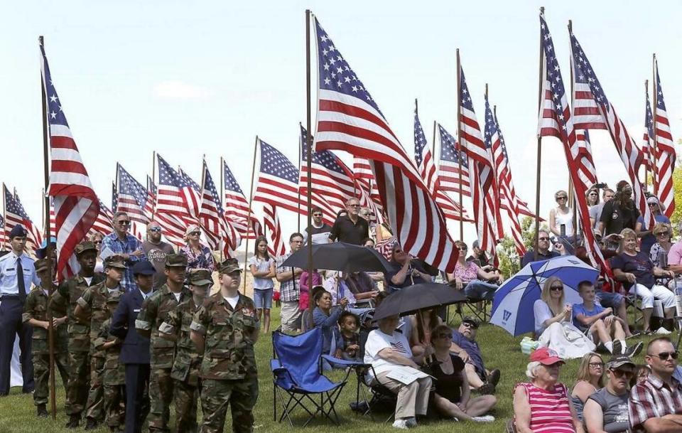 The Washington Department of Veterans Affairs plans a May 22 public forum in West Richland on a proposed Tri-Cities Veterans Cemetery.