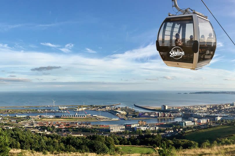 An artist's impression of Skyline Enterprises's gondola ride up Kilvey Hill, Swansea -Credit:Skyline Enterprises