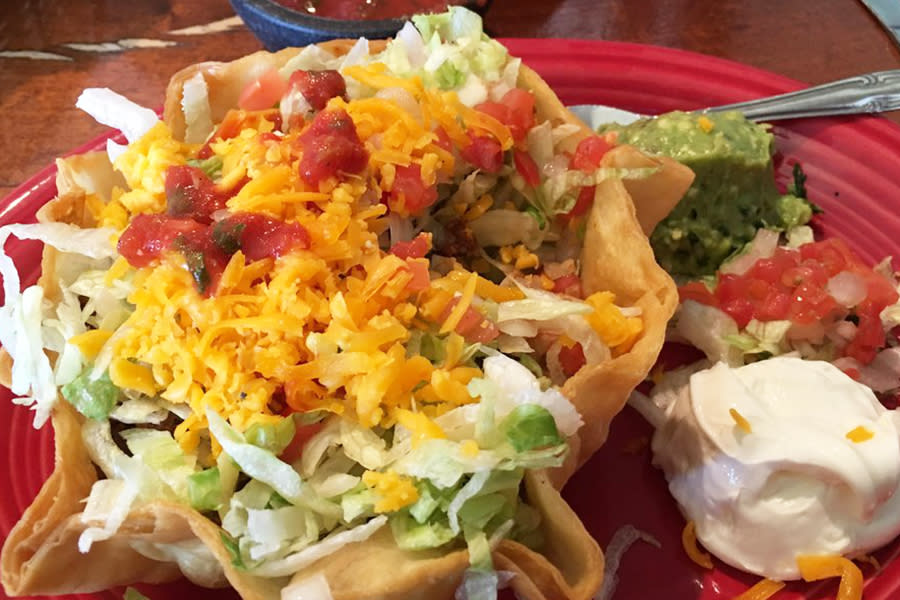 <b>Photo: Betsy M./<a href="https://www.yelp.com/biz_photos/rancho-rustico-restaurant-tucson?utm_campaign=b138e222-2a71-4b88-b25a-6a4852167735%2C5bb88cd7-2151-40a8-bc92-03dbbddebe4a&utm_medium=81024472-a80c-4266-a0e5-a3bf8775daa7" rel="nofollow noopener" target="_blank" data-ylk="slk:Yelp;elm:context_link;itc:0;sec:content-canvas" class="link ">Yelp</a></b>