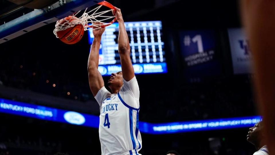Tre Mitchell led Kentucky with 22 points and nine rebounds in its exhibition win over Georgetown College in Rupp Arena.