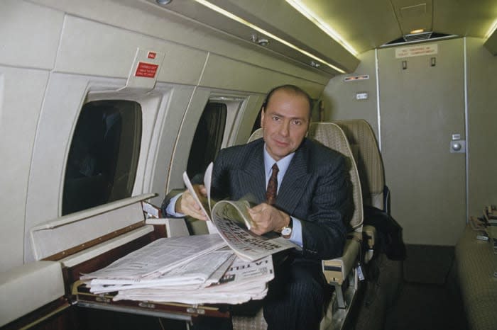 Silvio Berlusconi en su jet privado 