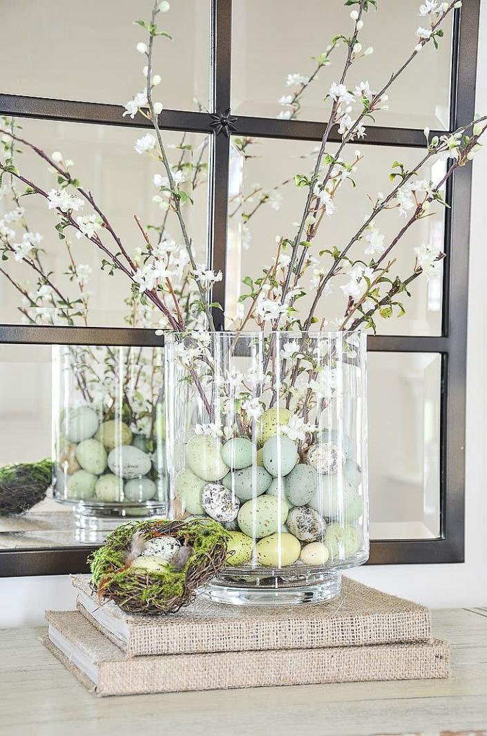 <p>Robin's eggs are commonly associated with Easter. Here, you can see how pretty the speckled eggs look in a blooming floral centerpiece. </p><p><strong>See more at <a href="https://www.stonegableblog.com/easy-easter-arrangement-diy/" rel="nofollow noopener" target="_blank" data-ylk="slk:StoneGable Blog" class="link ">StoneGable Blog</a>. </strong> </p>