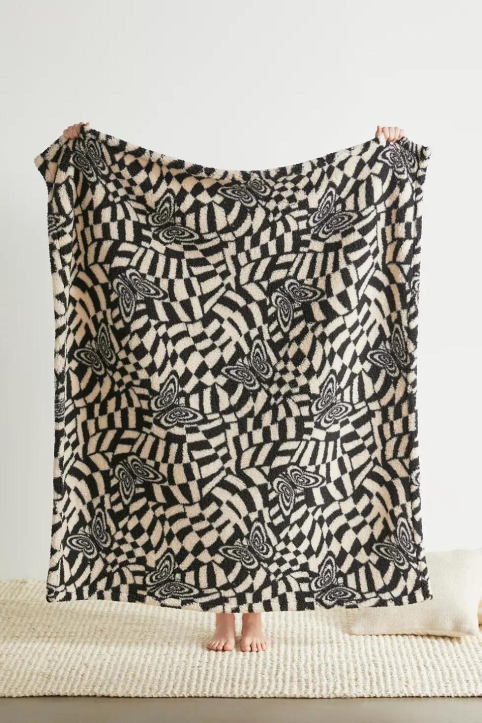 <p><a href="https://go.redirectingat.com?id=74968X1596630&url=https%3A%2F%2Fwww.urbanoutfitters.com%2Fshop%2Fprinted-fleece-throw-blanket&sref=https%3A%2F%2Fwww.womansday.com%2Frelationships%2Ffamily-friends%2Fg45980524%2Fgifts-for-11-year-olds%2F" rel="nofollow noopener" target="_blank" data-ylk="slk:Shop Now;elm:context_link;itc:0;sec:content-canvas" class="link ">Shop Now</a></p><p>Printed Fleece Throw Blanket</p><p>urbanoutfitters.com</p><p>$49.99</p>