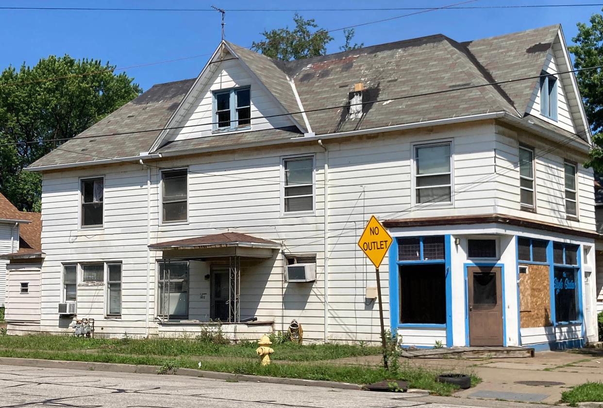 Three people were found dead of suspected drug overdoses on July 1, 2023, in the rear apartment of this building on East Avenue in Erie, according to the Erie County Coroner's Office and Erie police.