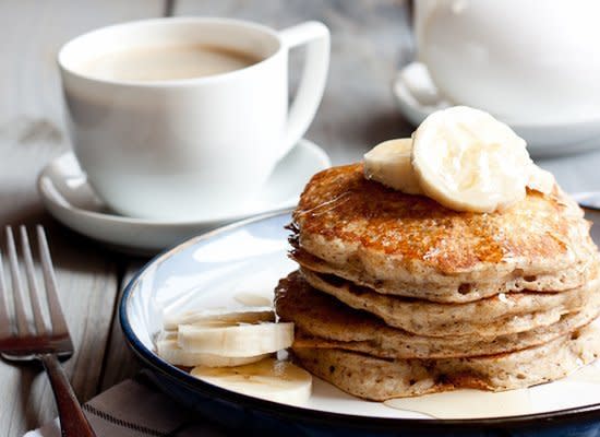 <strong>Get the <a href="http://www.portuguesegirlcooks.com/2012/05/healthier-buttermilk-pancakes.html#" target="_hplink">Whole Wheat-Flax Buttermilk Pancakes recipe</a> by Portuguese Girl Cooks</strong>