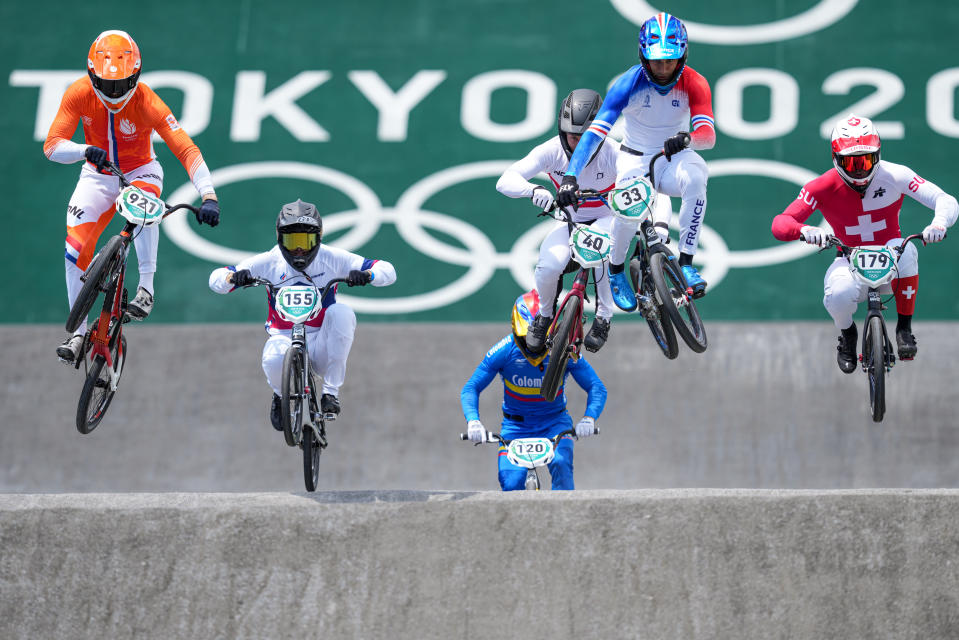 <p>TOKYO, JAPAN - JULY 29: Joris Harmsen of the Netherlands, Evgeny Kleshchenko of Russia, Tore Navrestad of Norway, Vincent Pelluard of Colombia, Simon Marquart of Suisse and Joris Daudet of France during the start competing on Quarterfinals during the Tokyo 2020 Olympic Games at the Aomi Urban Sports Park on July 29, 2021 in Tokyo, Japan (Photo by Ronald Hoogendoorn/BSR Agency/Getty Images)</p> 