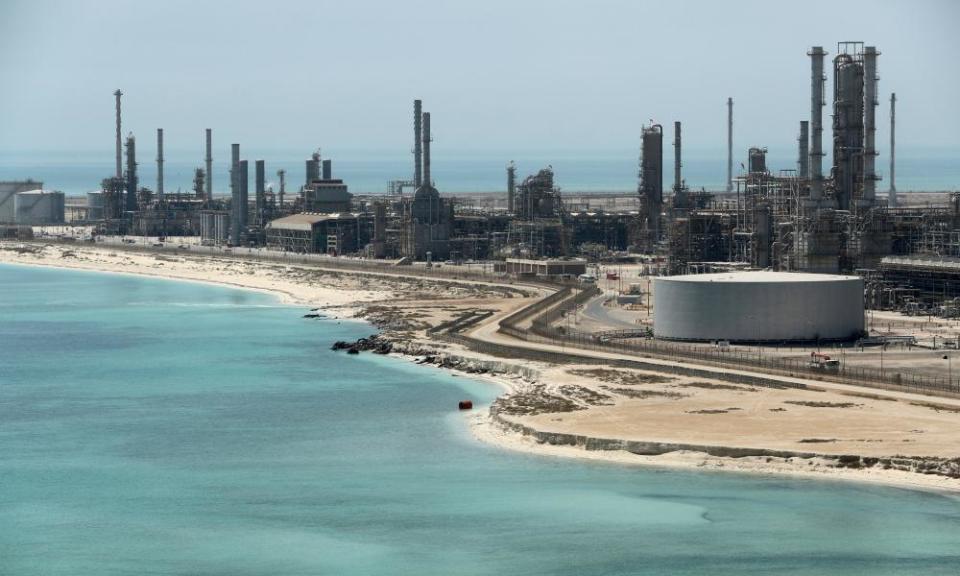 Saudi Aramco’s Ras Tanura oil refinery and oil terminal may have an important role to play if Iranian sanctions are not to send crude prices up to $100 a barrel.