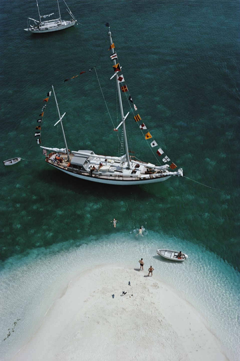 <p>Imagen aérea del verano Traveller II anclado en una de las playas de la isla de Stocking, frente al puerto de Georgetown. </p>