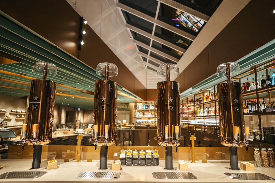 In a nod to Crate & Barrel — and the art of barrel-aging — the fourth-floor bar offers drinks like Whiskey Barrel Aged Cold Brew and Mulled Spiced Coffee. (There are spirit-free offerings, too, like a refreshing Minted Cold Brew.)