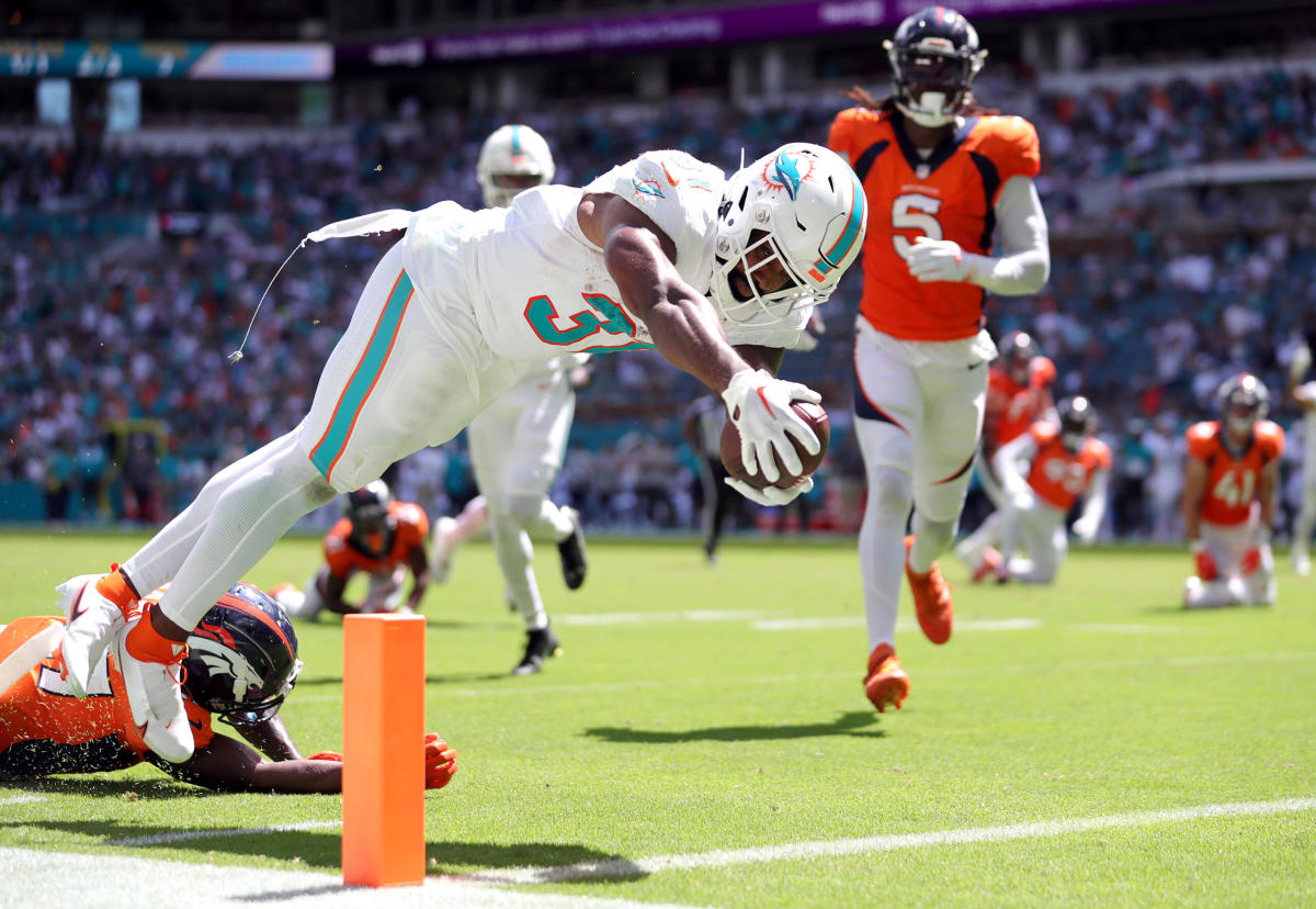 Broncos take historic beatdown in 70-20 loss to Dolphins