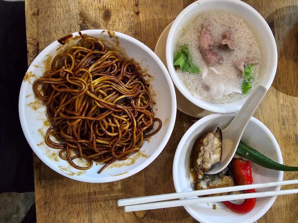 Wangx Xiang Noodle - Dry noodles with Hakka Yong Taofu