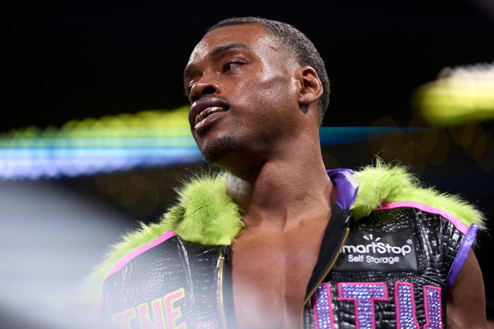 ARLINGTON, TX - 16 DE ABRIL: Errol Spence Jr. ingresa al ring contra Yordenis Ugas en el AT&T Stadium el 16 de abril de 2022 en Arlington, Texas.  (Foto de Cooper Neill/Getty Images)