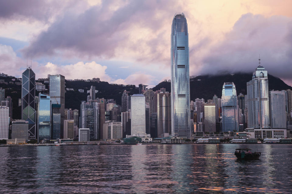 內地人稱香港為「國際金融中心遺址」，反映創業板、主板IPO以至大市成交均失色