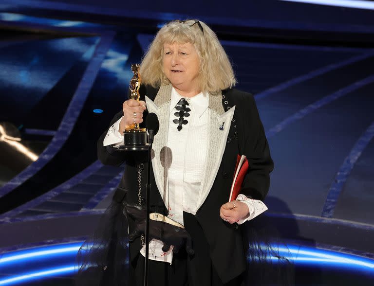 Jenny Beavan recibe su tercer Oscar a mejor vestuario, esta vez por Cruella