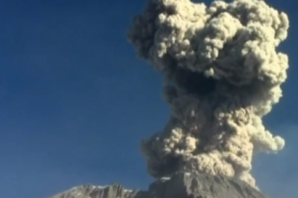 volcano-ubinas-erupts-peru-4000-metre-ash-cloud