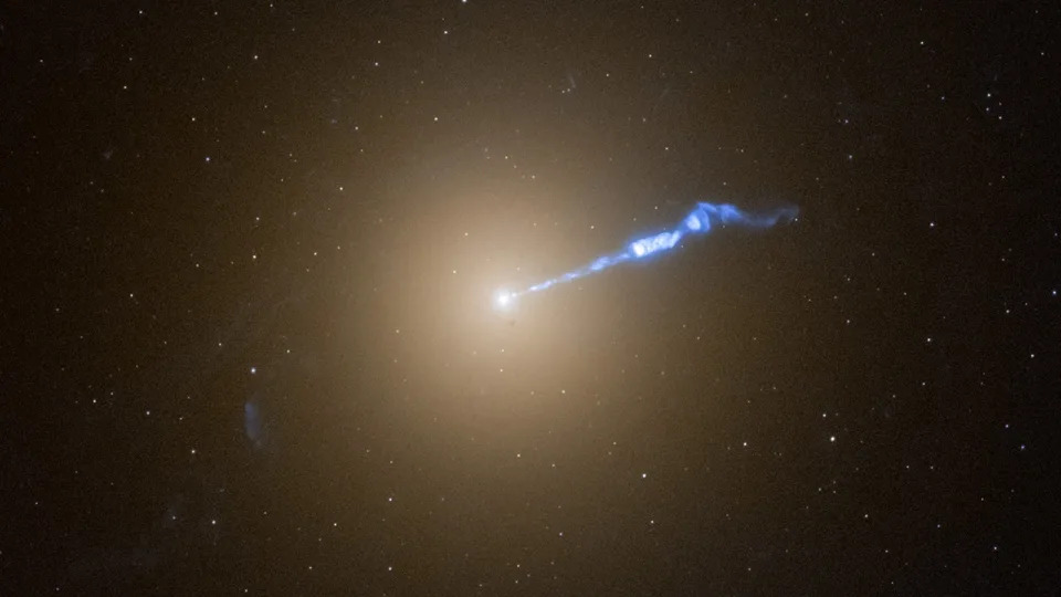 <div>A Hubble Space Telescope image of the giant galaxy M87 shows a 3,000-light-year-long jet of plasma blasting from the galaxy's 6.5-billion-solar-mass central black hole. (NASA, ESA, STScI, Alec Lessing (Stanford University), Mike Shara (AMNH))</div>