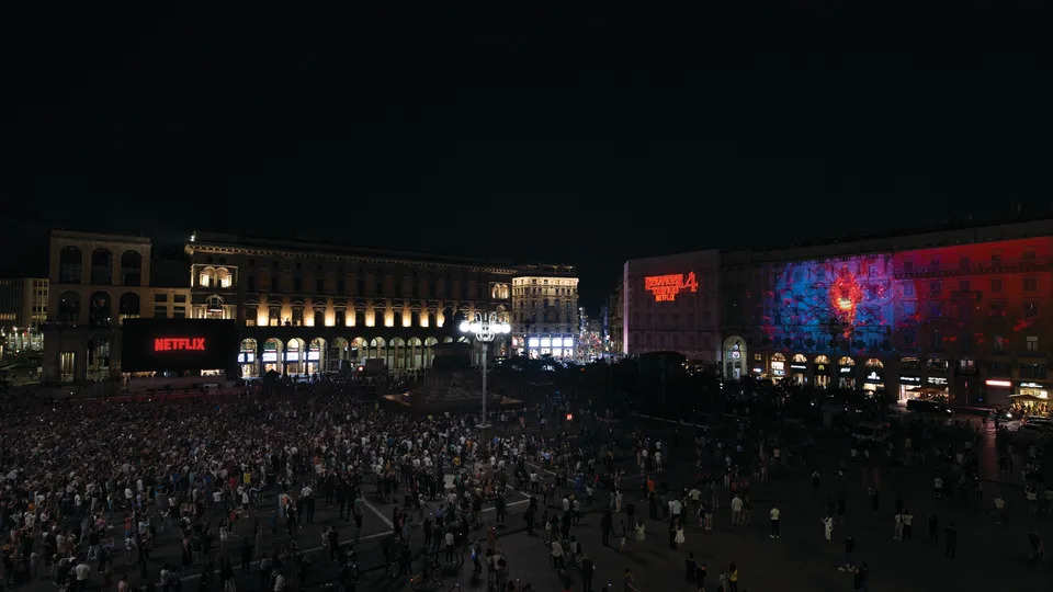 A photo of the rift in Milan, Italy.