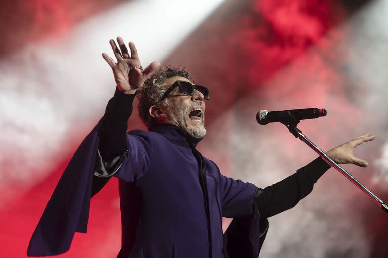 El show de Fito Paez en Velez, Buenos Aires, 01-04-23