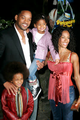 Will Smith , Jada Pinkett-Smith and kids at the New York premiere of Dreamworks' Shark Tale