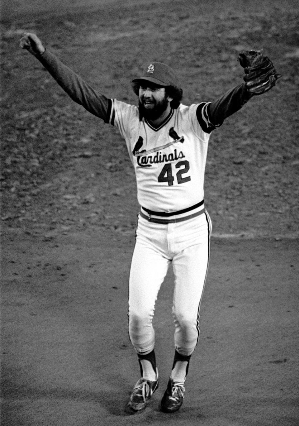 Bruce Sutter leaps off the mound after the last out in the ninth inning to win the 1982 World Series.