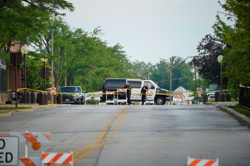 Gunfire at a Fourth of July parade in Highland Park