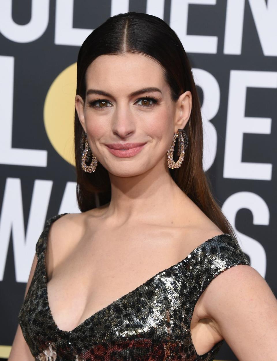 Anne Hathaway: Josephine, The Hustle