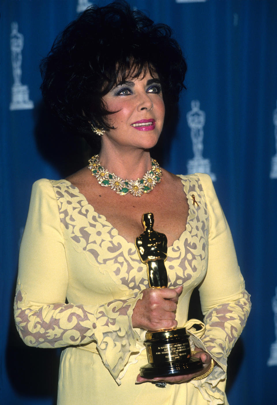 Elizabeth Taylor llegó a poseer una colección de joyas valorada en más de cien millones de dólares. (Foto de Kevin Mazur/WireImage)