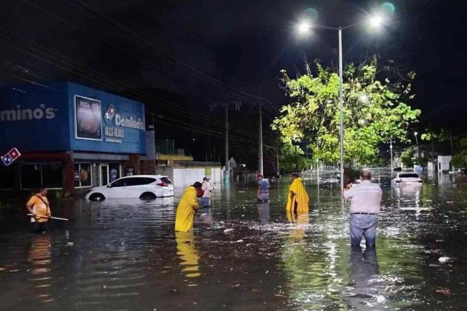 Fuerzas de Seguridad en operativo Fenómeno Hidrometeorológico en Chetumal. Foto: Cuartoscuro