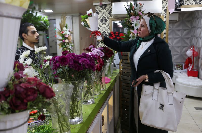 Gazans celebrate Valentine's Day despite growing hardship, and conflict in Gaza