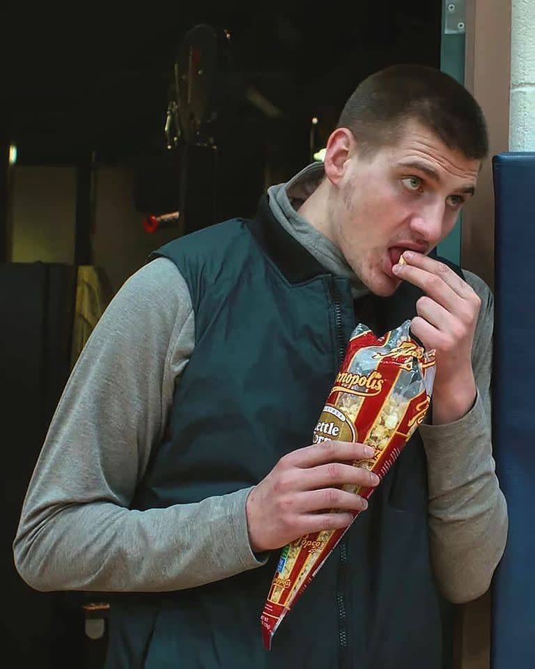 El serbio tuvo que mejorar su alimentación para jugar en la NBA; lo trabajó con el equipo de nutrición de Denver Nuggets.