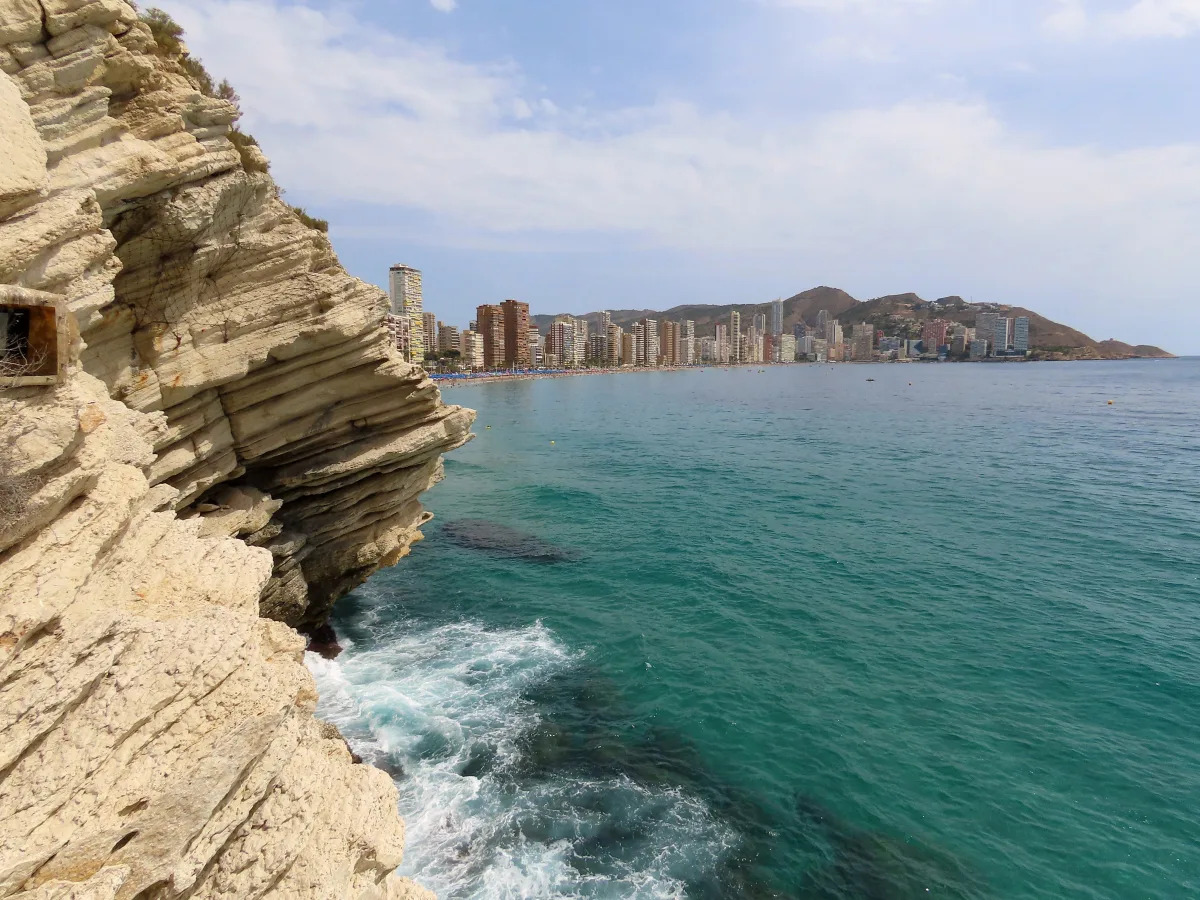 Man dies cliff diving in Spain as wife took video from a boat they rented for th..