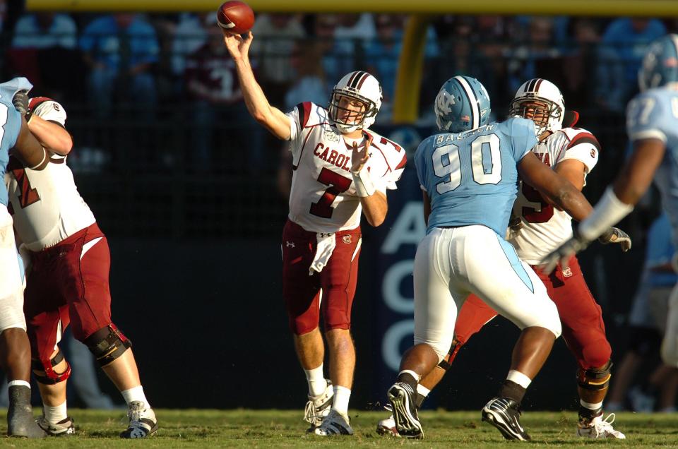 South Carolina quarterback Chris Smelley (7) throws a pass against North Carolina during the 2nd quarter Saturday, Oct. 13, 2007 at UNC's Keenan Stadium in Chapel Hill, NC.